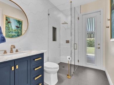 Beautifully updated 5-bedroom, 3-bath, 3-car garage home with - photo 14