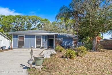 Opportunity awaits with this 4 bedroom, 2 bathroom home in Palm - photo 1