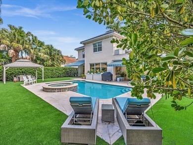 Beautifully updated 5-bedroom, 3-bath, 3-car garage home with - photo 31