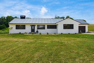 Discover the perfect blend of country living, recreation, and - photo 2