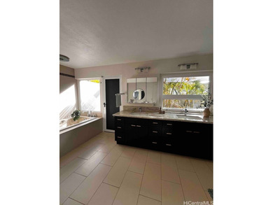 Portlock-one of Oahu's most sought-after residential enclaves - photo 11