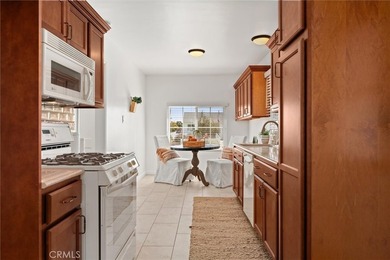 Prestigious west Torrance location! This home is tucked away on - photo 14