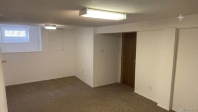 LEGAL EXPANDED RANCH WITH AN ASSESSORY APARTMENT WITH PRIVATE - photo 15