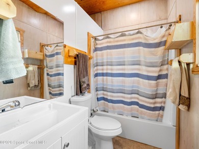 Looking for long-term gains AND STR cash flow? This is it! - photo 25