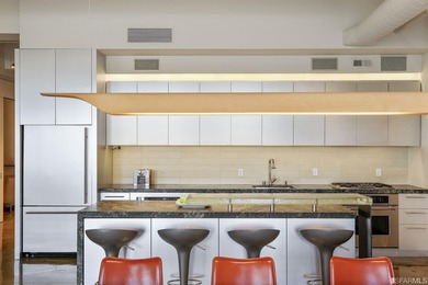 Rarely available 2 bedroom 2 bathroom VIEW unit at Mint Plaza