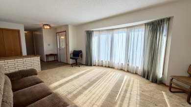 Lake front property - photo 5