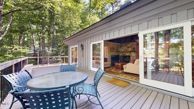 Charming lake retreat w/ 2-beds 2-baths on the main floor as - photo 3