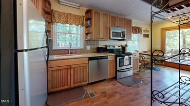 Charming lake retreat w/ 2-beds 2-baths on the main floor as - photo 7