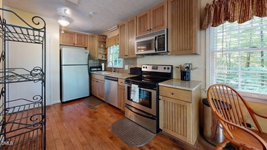 Charming lake retreat w/ 2-beds 2-baths on the main floor as - photo 8