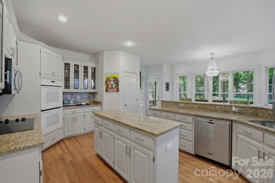 A showcase of elegance in the coveted Crown Harbor community - photo 14