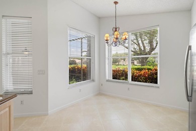 Real little gem in Valencia Isles! Move in condition with - photo 19