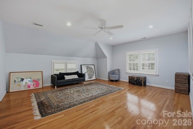 A showcase of elegance in the coveted Crown Harbor community - photo 26