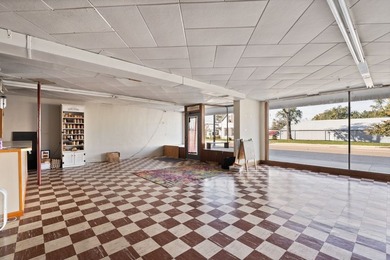 Prime Main Street Location-Discover an exceptional opportunity - photo 30