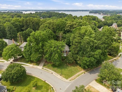 A showcase of elegance in the coveted Crown Harbor community - photo 33