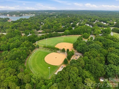 A showcase of elegance in the coveted Crown Harbor community - photo 44