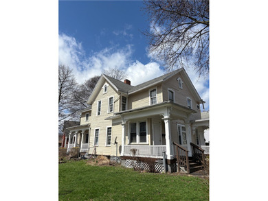 Bring your investors to this 2-unit investment opportunity in - photo 1