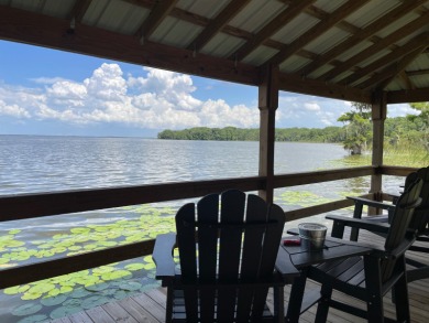 Lake Home For Sale in Leesburg, Florida