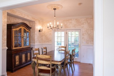 - Luxury custom Victorian-style home on a quiet cul-de-sac in - photo 17