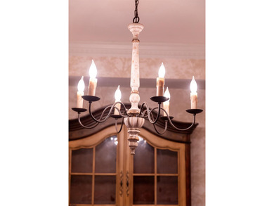 - Luxury custom Victorian-style home on a quiet cul-de-sac in - photo 18