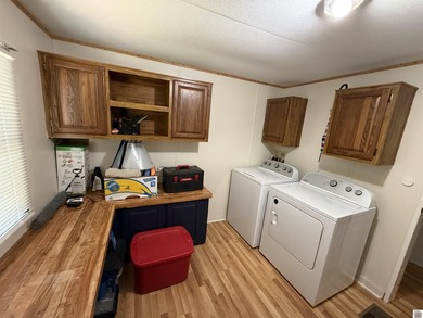 Step into comfort and convenience with this spacious 2-bedroom - photo 19
