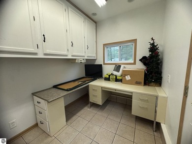 Charming Updated Cottage Near Houghton Lake. This very nicely - photo 21