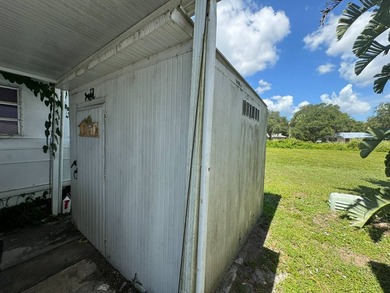 Must see this lovely vintage mobile home with 2 bedrooms, 1.5 - photo 22