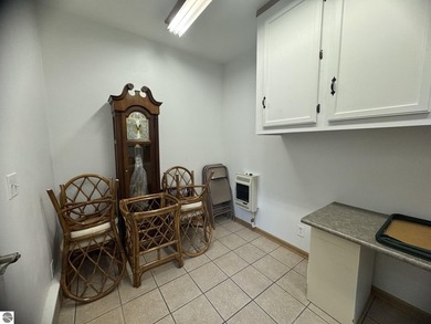 Charming Updated Cottage Near Houghton Lake. This very nicely - photo 22