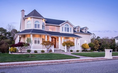 - Luxury custom Victorian-style home on a quiet cul-de-sac in - photo 50