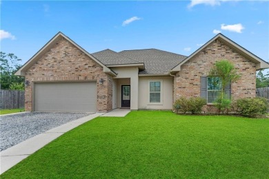 (private lake, pond, coastal) Home For Sale in Covington Louisiana