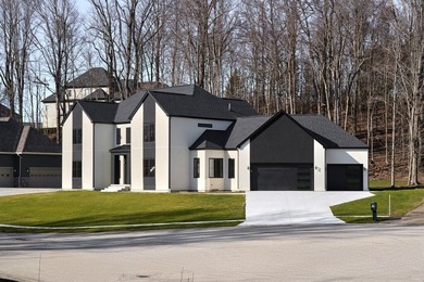 Lake Erie Home Sale Pending in Erie Pennsylvania