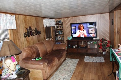 MOTIVATED SELLER! Great Weekend Home Near Sam Rayburn Lake! Just - photo 18
