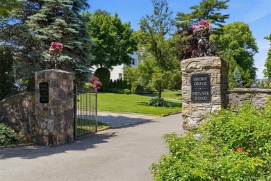 Set behind stone-pillared gates on one of the most prestigious - photo 2