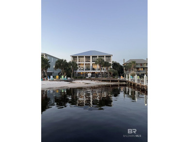 Introducing a breathtaking waterfront estate, where luxury meets - photo 28