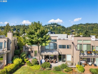Lake Condo For Sale in Portland, Oregon