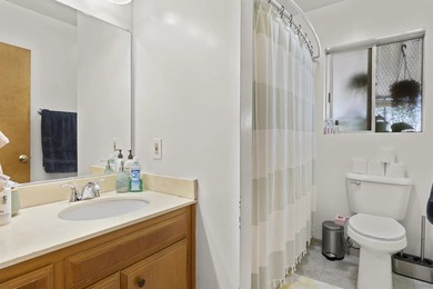 Located just 2 blocks from Azalea Park (north) situated on a - photo 14