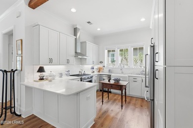 Welcome to this beautifully maintained 2-bedroom, 2-bathroom - photo 15