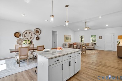 THIS IS A TO BE BUILT HOME. Ask about structural options and - photo 15