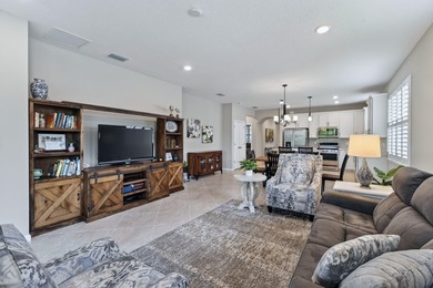 Welcome to this beautifully maintained 2 bed, 2 bath plus Den in - photo 18