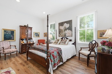 Welcome to this beautifully maintained 2-bedroom, 2-bathroom - photo 19