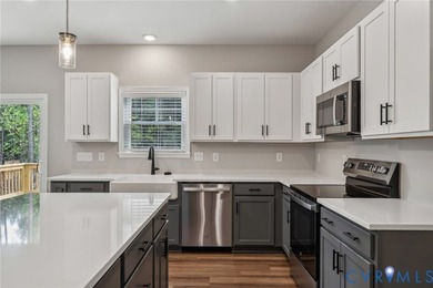 THIS IS A TO BE BUILT HOME. Ask about structural options and - photo 20