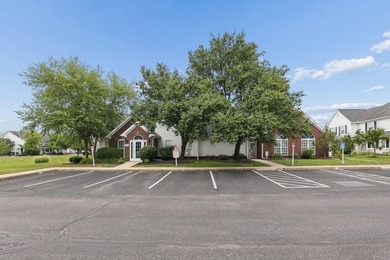 Welcome to 707 Pondview Dr, a charming 2-bedroom, 1.5-bath condo - photo 22