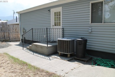 Reduced Price! Settle onto your back deck and unwind to the - photo 23