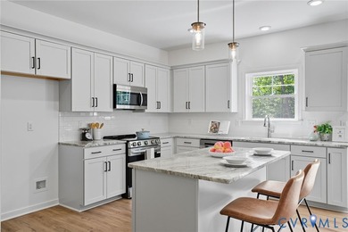 THIS IS A TO BE BUILT HOME. Ask about structural options and - photo 24