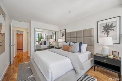 Stunning city-view residence at Daniel Burnham Court offering - photo 26