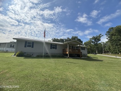 Lake Home For Sale in Crossville, Tennessee