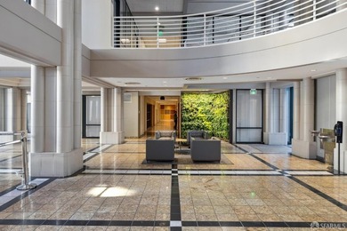 Stunning city-view residence at Daniel Burnham Court offering - photo 48