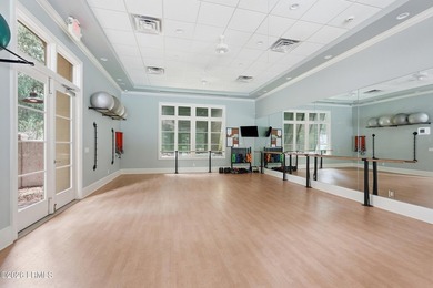Welcome to this beautifully maintained 2-bedroom, 2-bathroom - photo 49