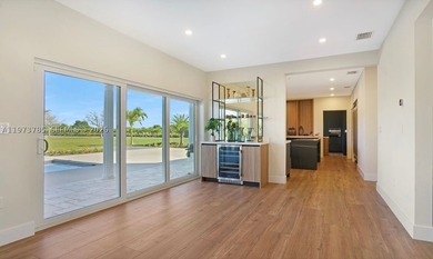 Welcome to an exceptional 5-acre private retreat designed for - photo 10