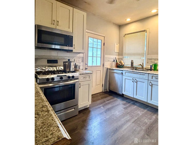 Welcome to this well maintained 3 bedroom, 1.5 bath Colonial - photo 4