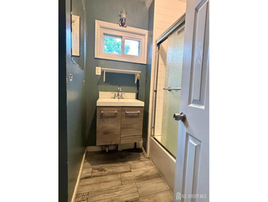 Welcome to this well maintained 3 bedroom, 1.5 bath Colonial - photo 8
